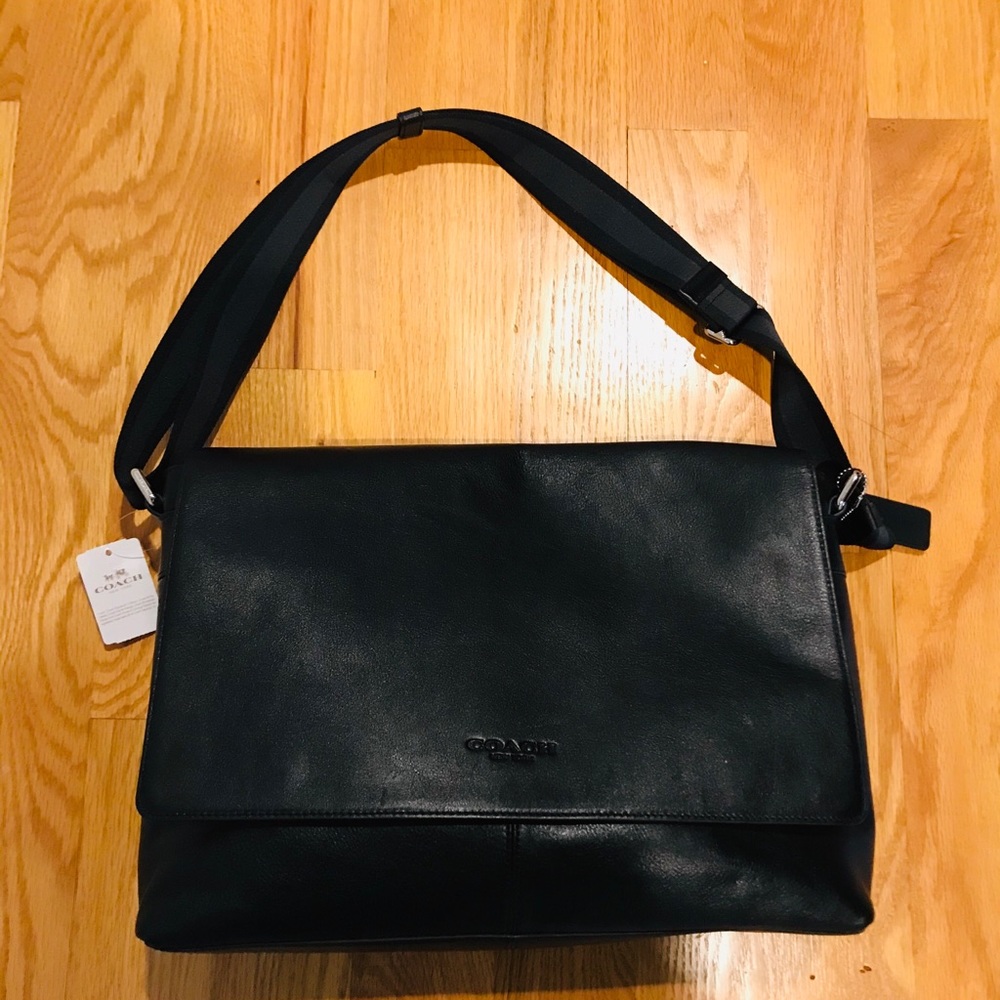 NWT Black COACH messenger laptop bag